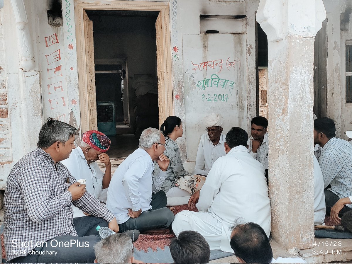 Babluparasriya's tweet photo. ओसियां विधायक दिव्या मदेरणा निवास स्थान बारनी खुर्द में पधारे. @DivyaMaderna https://t.co/xJKz9zZuGH
