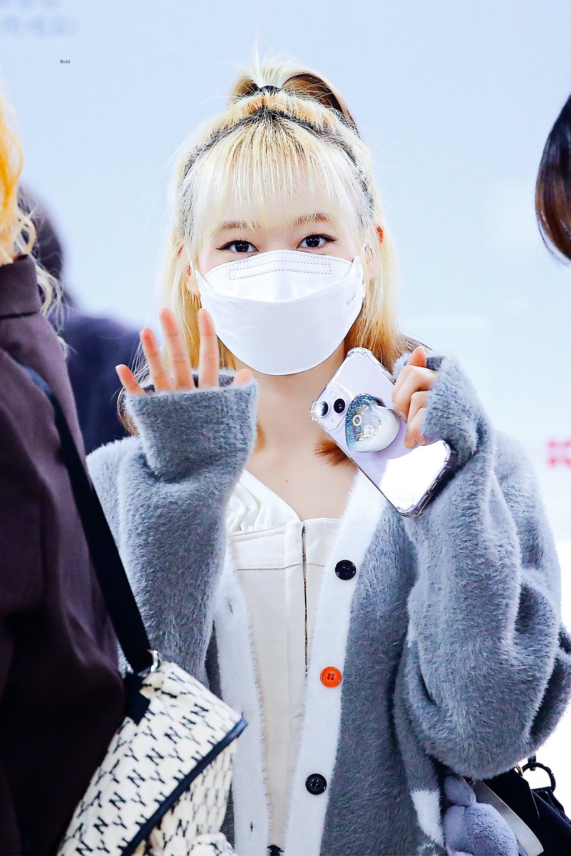 bbbolddd's tweet photo. 230404 #시크릿넘버 #SECRET_NUMBER #주 #zuu https://t.co/TtQlyoX2OD
