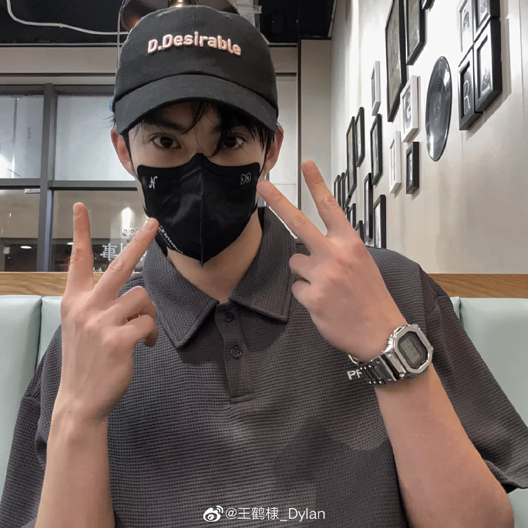 VanessaHedi's tweet photo. Dylan Wang Weibo Update 《4.15.23》💞 6P
Ready for summer
#DylanWang #WangHeDi https://t.co/ZPJbzfqm3B