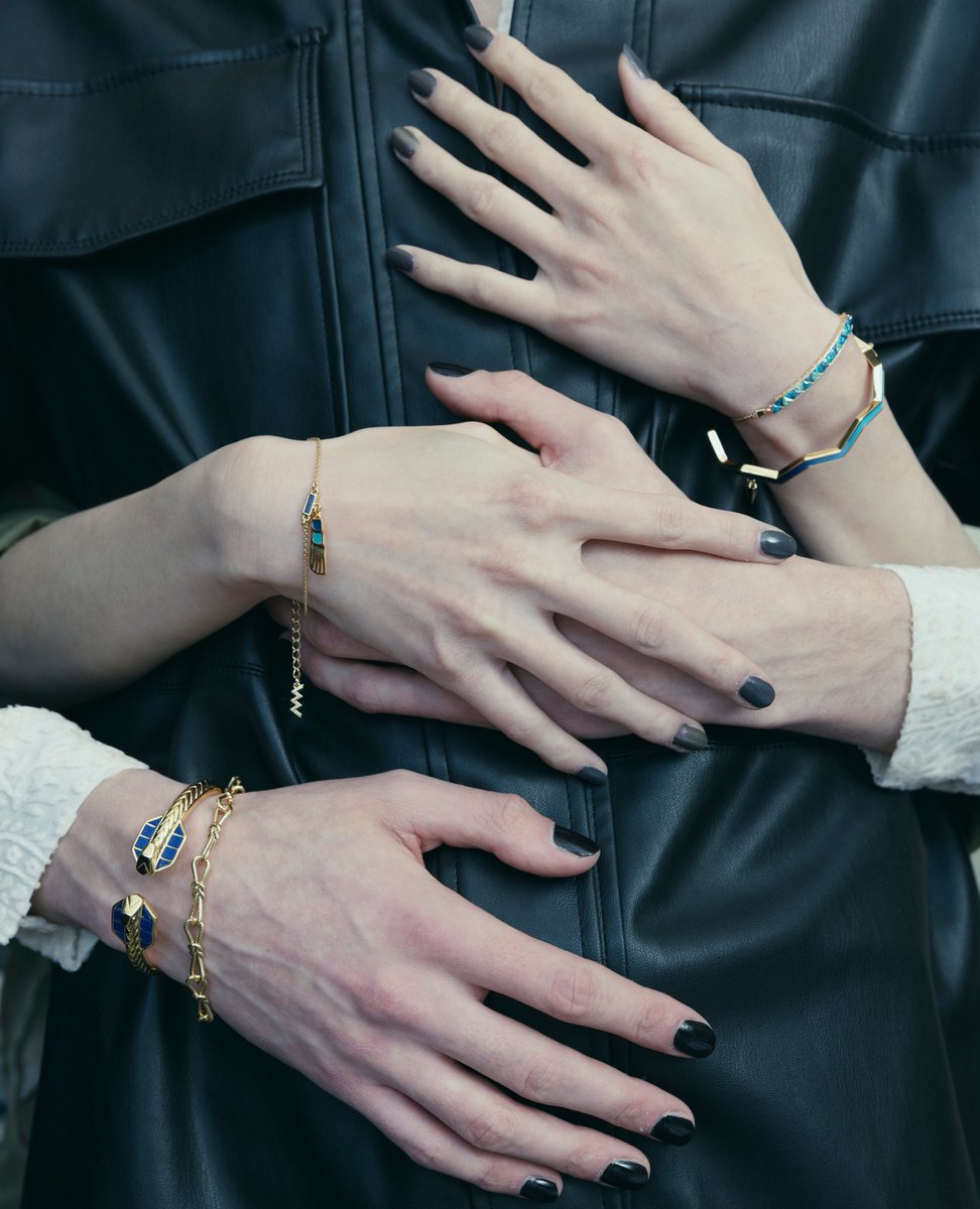 allweareuk's tweet image. us 🤝 arm stacks

#armstack #banglebracelet #charmbracelet #turquoisejewellery #jewellerylayering #jewelleryinspo #love