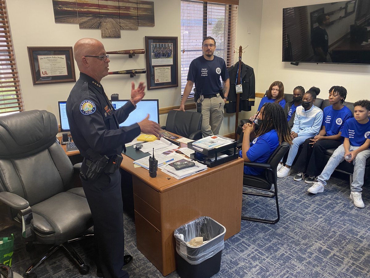 DelrayBeachPD's tweet photo. @CmsDelray (Carver Middle School) is the first school in Florida to have a Criminal Justice Academy program at the middle school level. Students from this program recently toured the county courthouse and Delray Beach Police Dept. to learn more about how we operate. #TeamDelray https://t.co/LPjFgIh21s