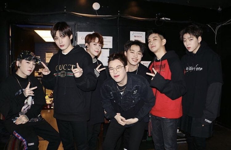 babblebluebee's tweet photo. happy anniversary to best boys on the block. keep shining ✨ bees will always be buzzing to support you.

ily 💛
#난리나는_블락비_12주년
#12YearsOnTheBlock
#BlockB12thHoneyversary https://t.co/Rj8fuqUNVF