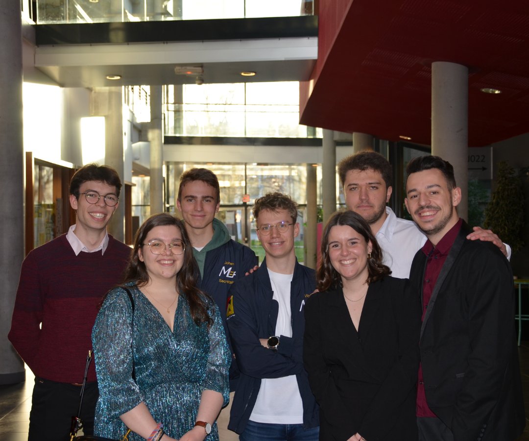 Inspire_Telecom's tweet photo. 🥂✨ Vendredi dernier a eu lieu l'assemblée générale de passation d'Inspire.
Nous sommes heureux de prendre la relève et sommes impatients de vous montrer tout ce que nous avons en réserve ! 💪🌟 

#WorkWithUs #Inspire #WeAreJE https://t.co/Om6wfLM511