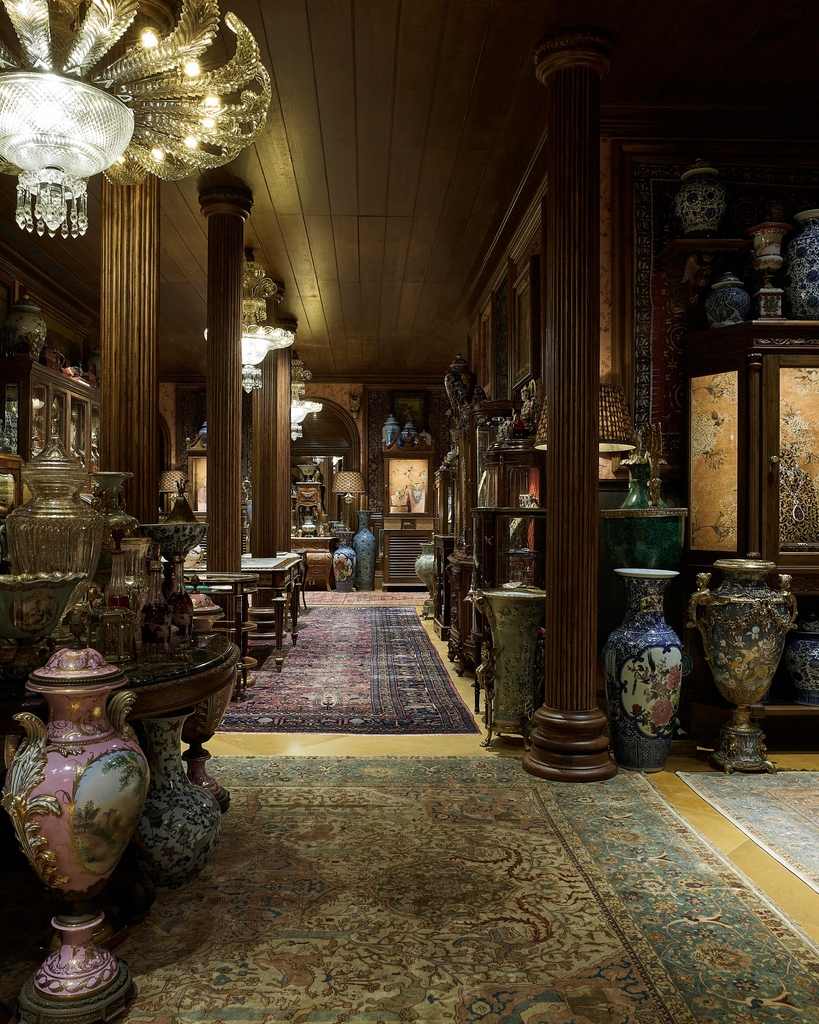elledecorindia's tweet photo. #EDDesign The new #Sabyasachi flagship in #Mumbai is an Indian couture dream become a historic reality
Read: https://t.co/UZ2c3QFIxt
Photography by Björn Wallander @bjornwallander
#ELLEDECORIndia #architecture #design #interiors #heritage #museum #sabyasachimukherjee #fashion https://t.co/baW8Wd0dYC