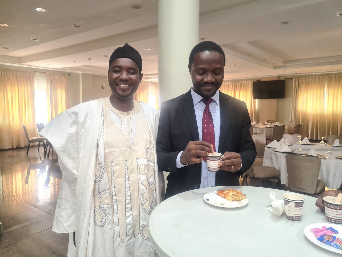 KathleenNdongmo's tweet photo. And the IVLP Alumni Association Cameroon is here! 👏🏿👏🏿
We are making history so that we can pay it forward.
Grateful to the @USEmbYaounde and the @StateDept for the opportunity to be unstoppable.
#IVLPalumni #IVLPCameroon https://t.co/Wcb5LOTQ8H