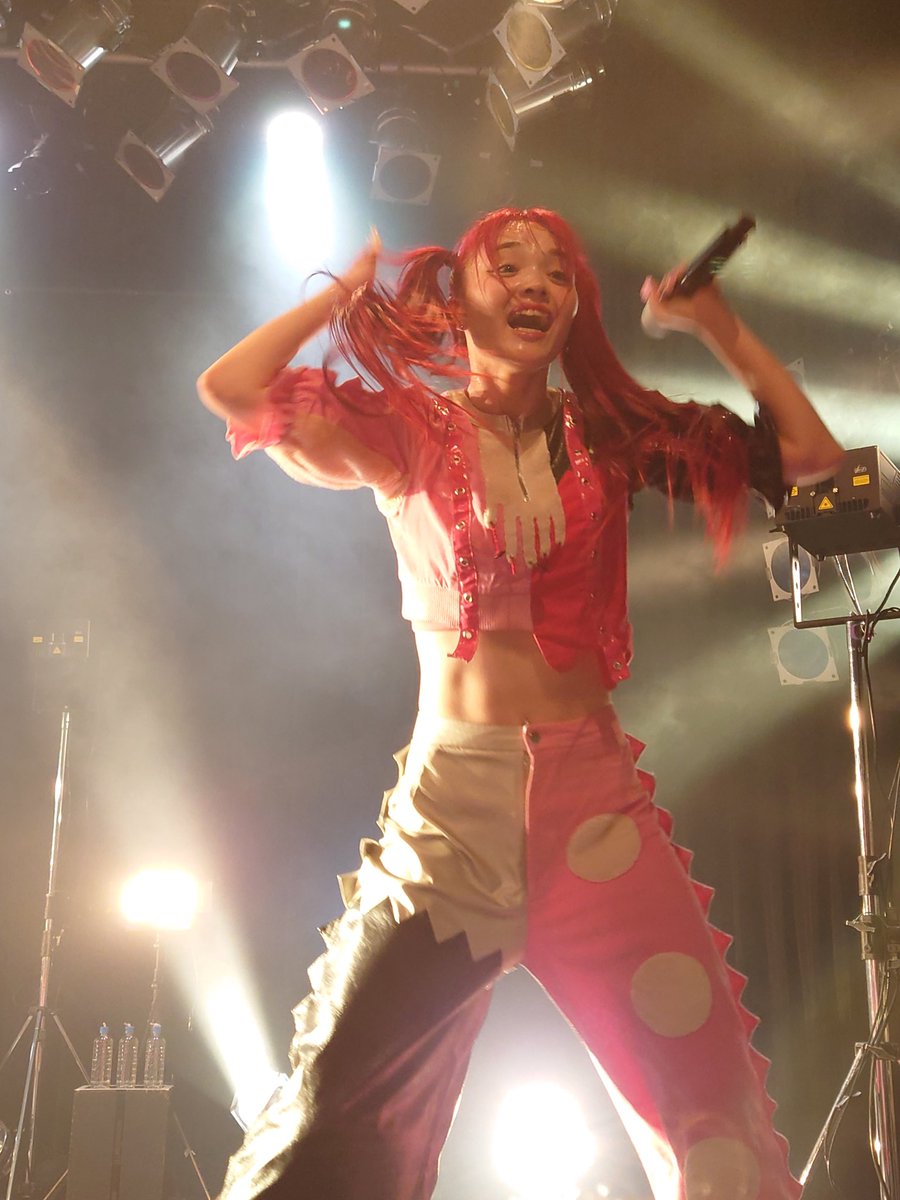 BiSH425105's tweet photo. 久しぶりの ライブでめっちゃ楽しかった！
シェルミー ダンスとか演技力とかめっちゃレベルアップしてて楽しかった(≧∇≦)💜
これからも応援してるので頑張ってください！！

#PIGGS  #ブーシャウトツアー 1部  #PIGGS渋谷 https://t.co/dy5M9RlC4x