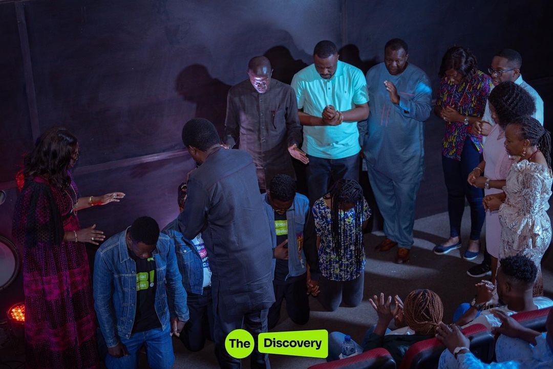 thediscoverybdj's tweet photo. Our pastors were blessed by our leaders and commissioned for the work ahead.
We are ecstatic to see the mighty things God is going to do in our midst 🤩
#TheDiscovery #TheDiscoveryBdj #InaugurationService #WallsandBridges https://t.co/PJkSPa6dEg