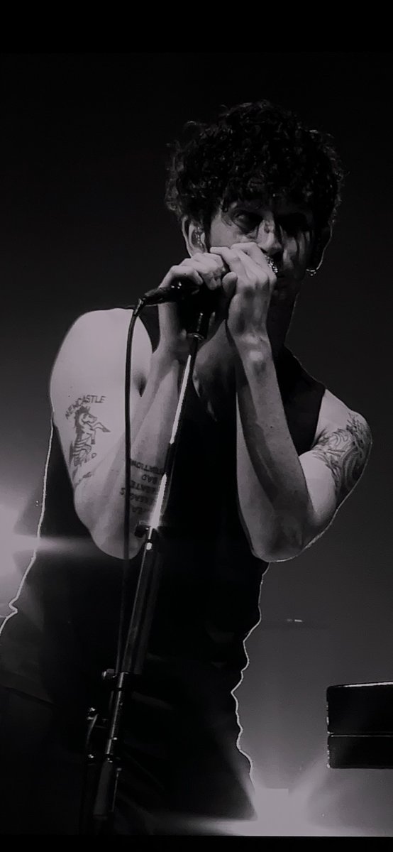 _lexusknight's tweet photo. I’ll leave these here @the1975 https://t.co/plo0imVx7m