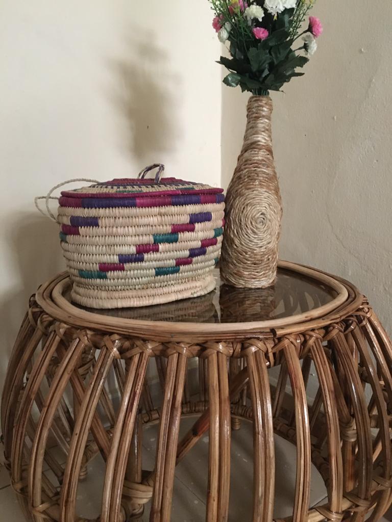 This piece is a beautiful hand crafted round table with glass top made from cane/rattan. 
Price- #22,000 🇳🇬
Pickup-  Ibadan
Nationwide delivery
Payment confirms Order
All items are handmade❤️

#gtbank #hakeem #mayor #protest #lagos #adesua #hakimi #ibadan