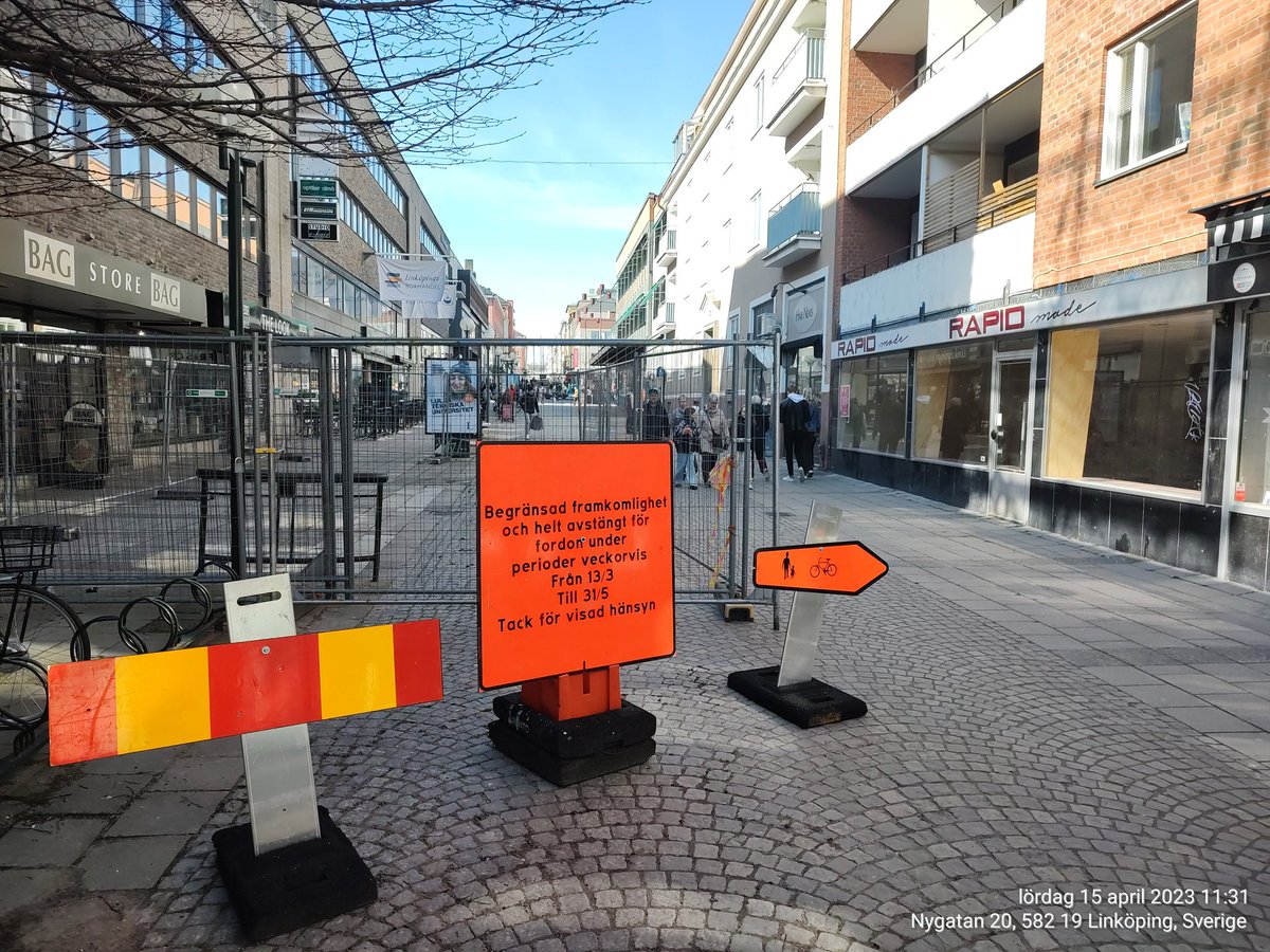 vagarbeteLKPG's tweet photo. 230415 Avstängning gång- & cykelbana Nygatan #linköping
#arbetepåväg
#vägarbeteLkpg
#vägarbete
#taplan
#trafikanordningar
#trafikavstängning
#trafik
#vägmärken https://t.co/ky2B2jf47W