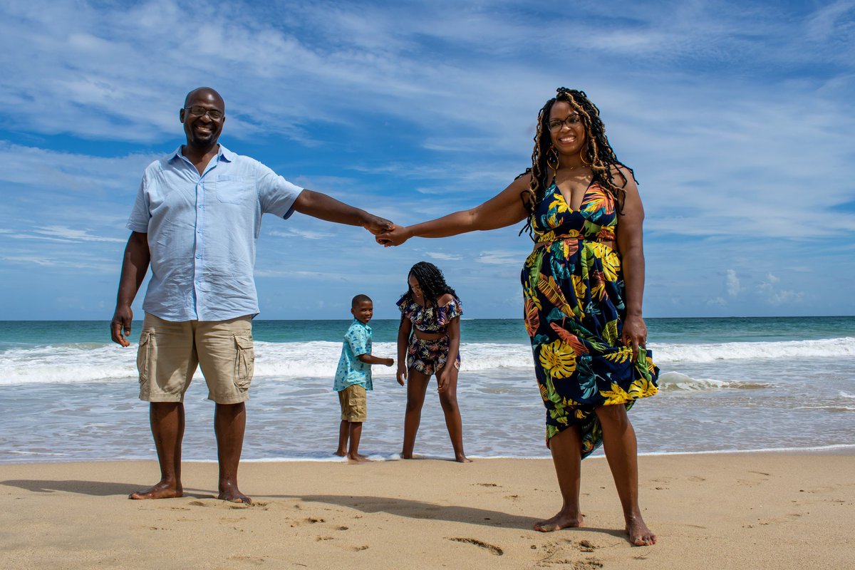 AngelJanes7's tweet photo. My client today had to reschedule her trip due to weather, so I have a last minute opening today. All services booked today are 25% off! Message me if you would like to book. 
#puertoricophotographer #puertoricodoesitbetter #PuertoRicoTravel #puertoricostrong https://t.co/XheexTk8nz
