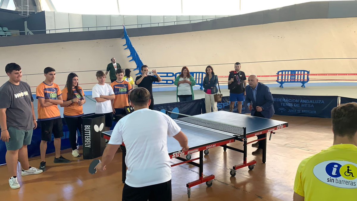 pacorodriguezdh's tweet photo. Nuestra ciudad ha celebrado el II Encuentro de Primavera de Deporte Inclusivo. Una buena oportunidad para pasar una mañana en familia mientras trabajamos la inclusión, el respeto y la tolerancia. Desde el @aytodoshermanas seguimos trabajando con nuestro tejido asociativo. https://t.co/eu0Gn7guPL