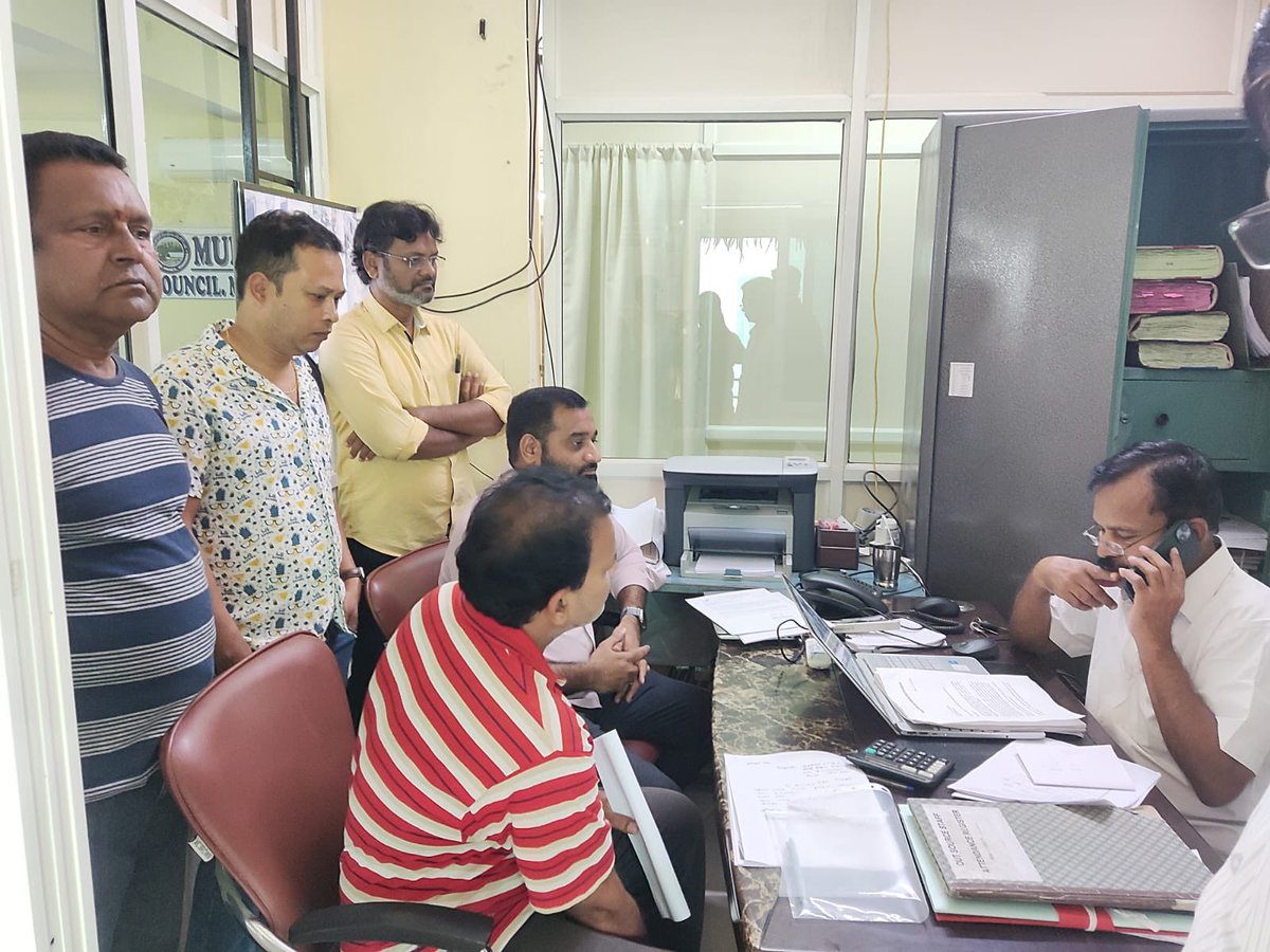 raghutammina's tweet photo. @shrikantkovela @ManikondaMc Today we filed a complaint at municipal office. As commissioner sir is not available during that time, request given to Manager sir.
Town planning officer visited the site and waiting for response

@ManikondaMc @prateekjainIAS
@arvindkumar_ias
@HMDA_Gov https://t.co/3b6rT9amQw