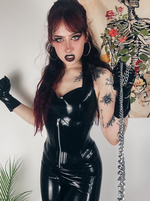 TW Pornstars - IVY FOX 🦊. The most liked pictures and videos from Twitter for the year. Page 4