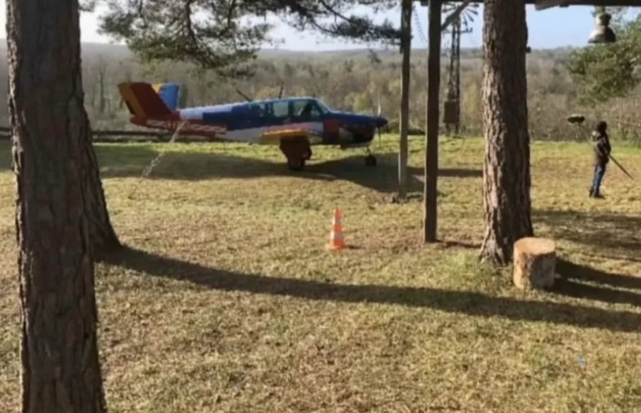 george_twd's tweet photo. #TWDspoilers ๐จ
A plane has been spotted on the set of Daryl Dixon's spinoff #twdleaks #DarylDixon #twdspinoff #daryldixonspinoff https://t.co/HlFdazXXJR