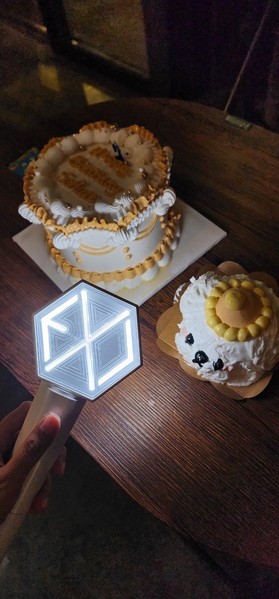real__pcrpcy's tweet photo. Cupsleeve Event 🫶🤍
by @OhSehunGlobal @xunqi_indonesia
HAPPY BIRTHDAY SEHUN 🧡
#SEHUN #세훈 #30thSpringWithSEHUN #HappySEHUNDay https://t.co/ywaKVp5zTX