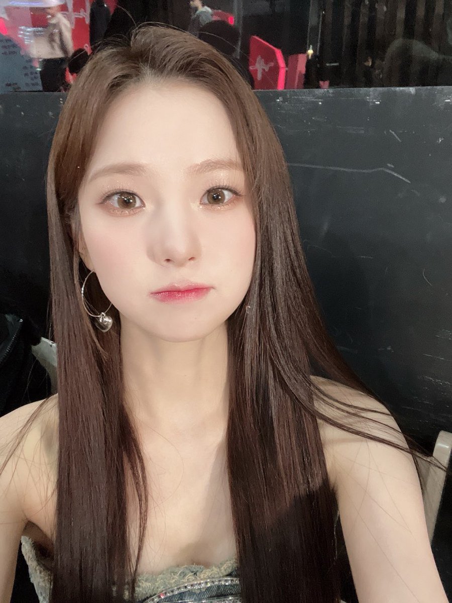 ArabChoiYujin's tweet photo. 230415|📸 🫧 
تحديث يوجين عبر برنامج ببل ♡ 
 #YUJIN @official_kep1er 
 #최유진 #CHOI_YUJIN https://t.co/sj8dD4lKKW