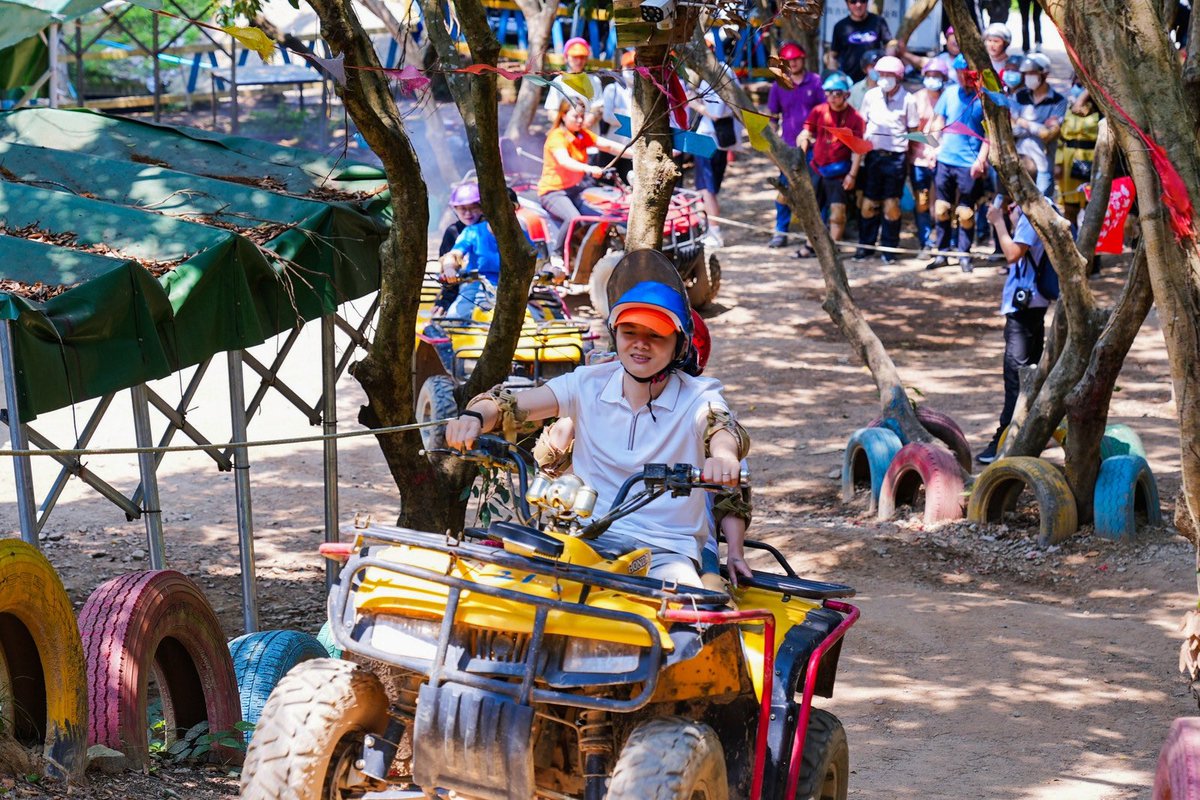 PeterGui9's tweet image. We had a wonderful weekend for Spring outing with our team in the office of #Besttechnolohlgy, did you like it? Welcome to visit us to enjoy the same happiness. #springouting #culture