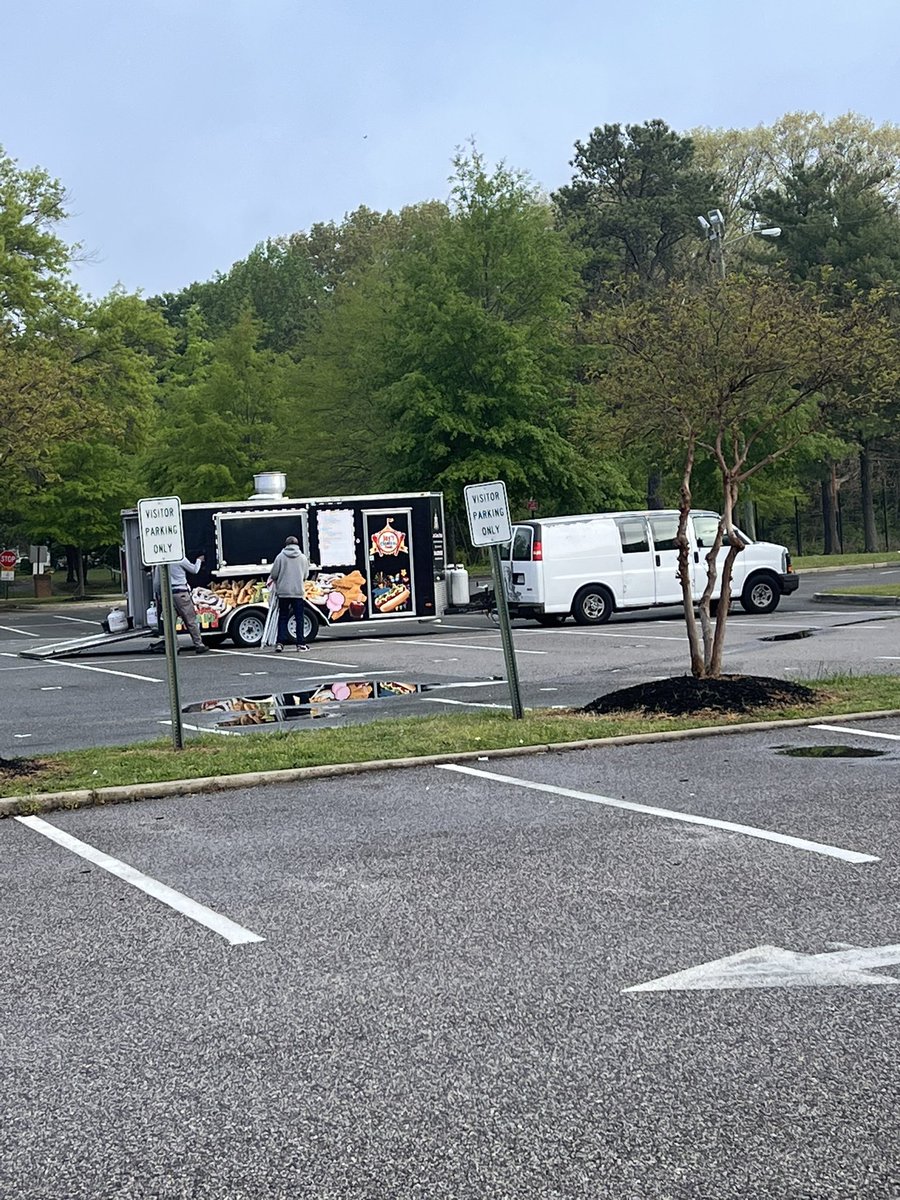 worldlang_vhs's tweet photo. It’s Community Day at Varina High School! Setup is happening! Vendors, food trucks and our DJ is here! So much more to come! @VHS_BlueDevils https://t.co/XtRW9ubmIu