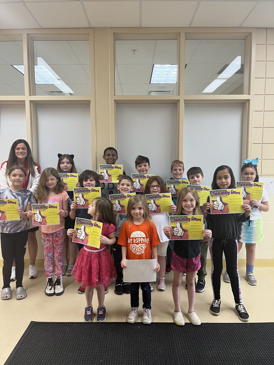 Congratulations to our Students of the Month from March. Keep it up! ⁦<a href="/GenevaSchools1/">@GenevaSchools</a>⁩