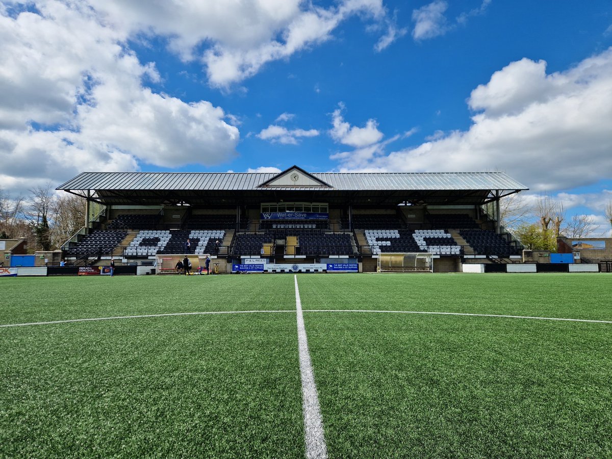 Looking good for the last home game of the season before our last game next Saturday away to Met Police.
Dorchester Town v  Hendon SPL South 
#WEAREDORCH⚫️⚪️  #wearedorch⚫️⚪️  #WeAreDorch⚫️⚪️ #swsportsnews @dorchestertownfc