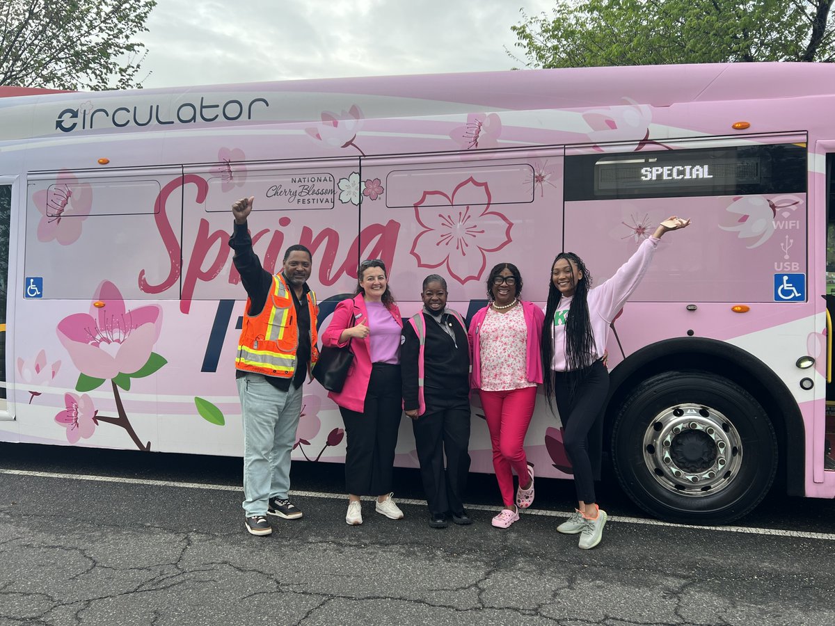 Our #DCCirculator team is ready for the @cherryblossfest parade! Keep a look out for our #BlossomRideDC as we celebrate the end of the Cherry Blossom season 🌸🎉

#SpringItOn