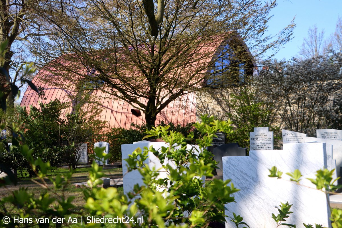 Van Es Architecten uit Sliedrecht verzorgde in opdracht van de gemeente het ontwerp en de uitwerkingen. Aannemer Lagendijk &amp; Stout B.V. voerde de bouw uit. Zaterdagmorgen was de opening en konden belangstellende rondkijken. (Foto's Hans van der Aa / Sliedrecht24) #tweetbijartikel