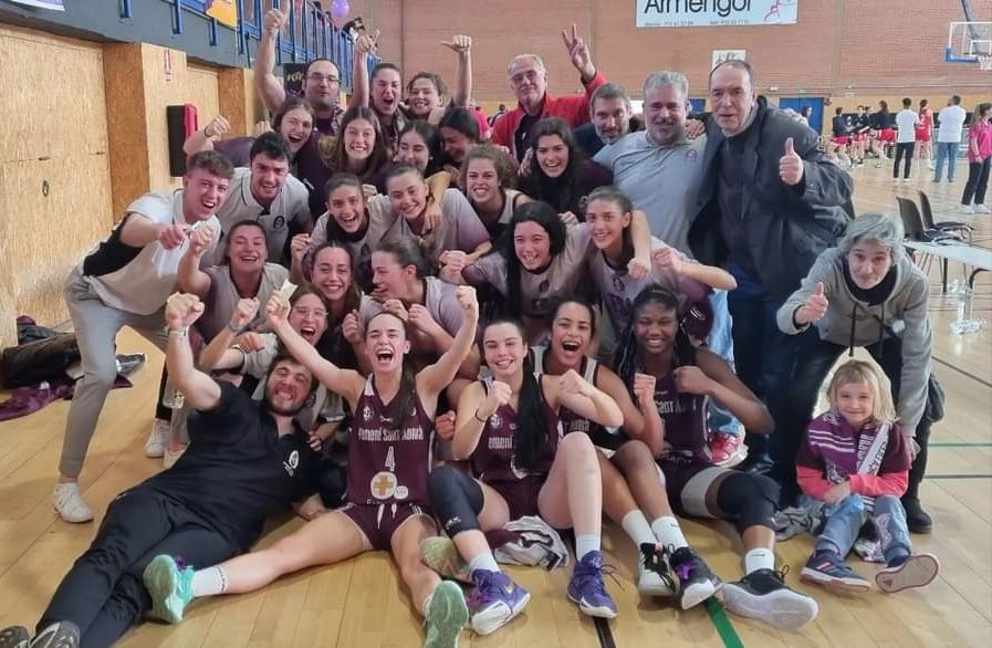 Bàsquet Femení Sant Adrià (FSA) 💜 tweet media
