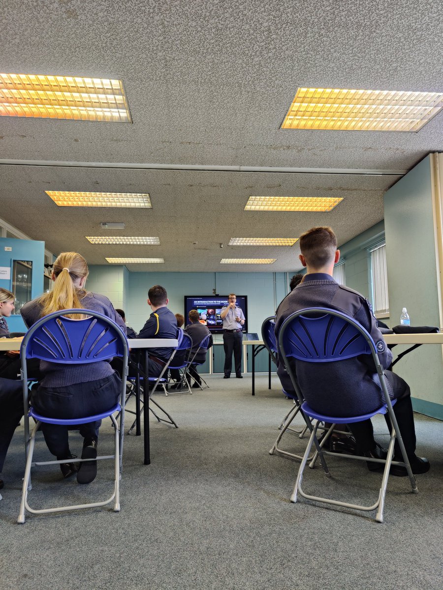 Teaching Bronze Space to 19 cadets at <a href="/DNWAirCadets/">DNW RAF Air Cadets</a> today alongside Plt Off Millburn, Sgt Hudson and Cpl McKenna! So far, so good! 🌚🚀