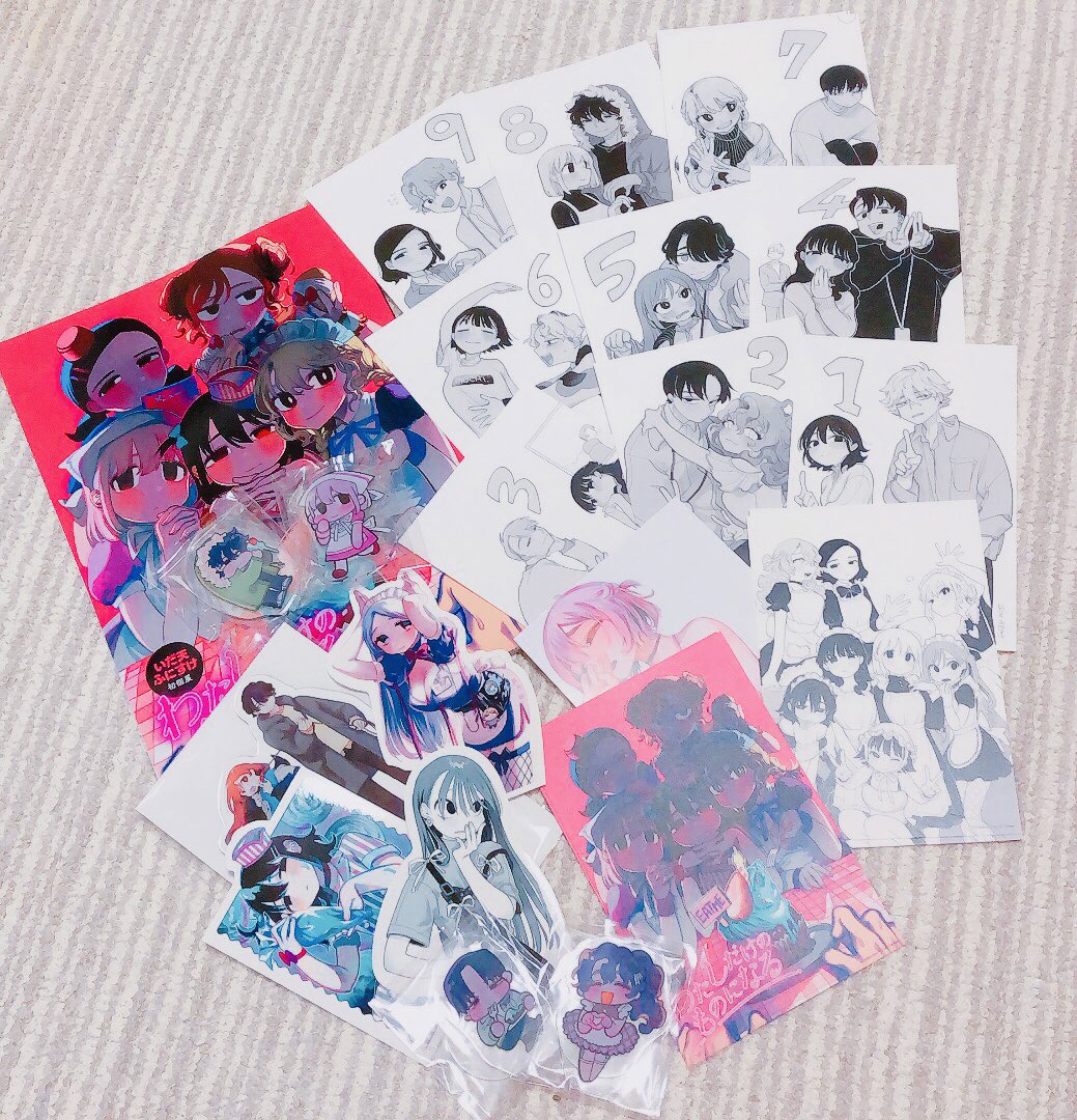 初個展おめでとうございます！！仕事が激務すぎてとても休んで飛行機取って行けるような状況じゃなかったので、布教も兼ねて人に代行頼んで貰いました！ 嬉しい…！嬉しい！！会場には設定資料とかもあるみたいで、マジでこの目でナマで見たかった……。都内の人間が羨ましい
#いだ天ふにすけ初個展