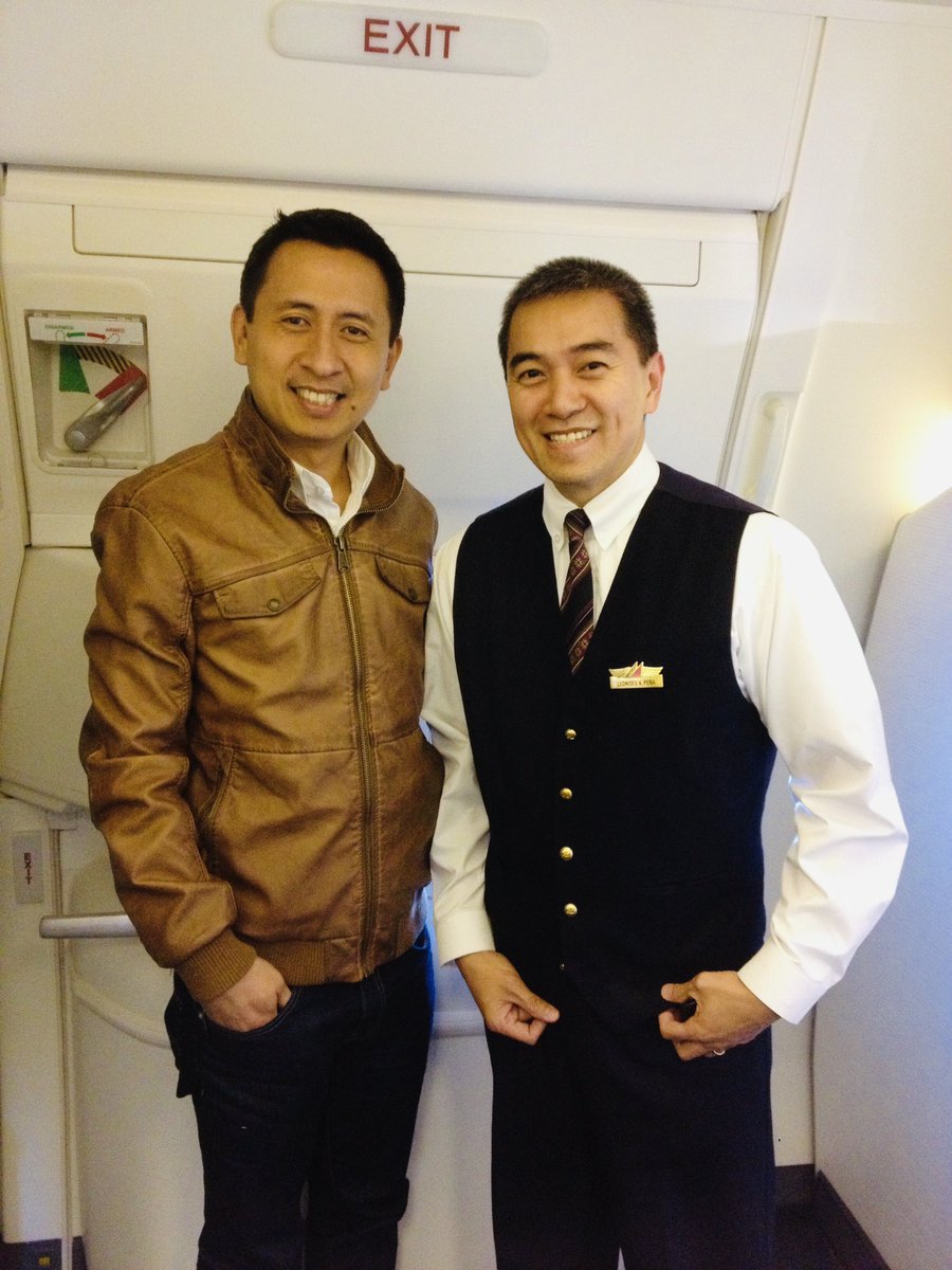 leonides_pena's tweet photo. CABIN CREW LIFE ✈️

Flying with the “Preacher in Blue Jeans” ~ Brother Bo Sanchez 🙏🏻

#CountdownToRetirement 9 days to go https://t.co/EdzmlgMYl2