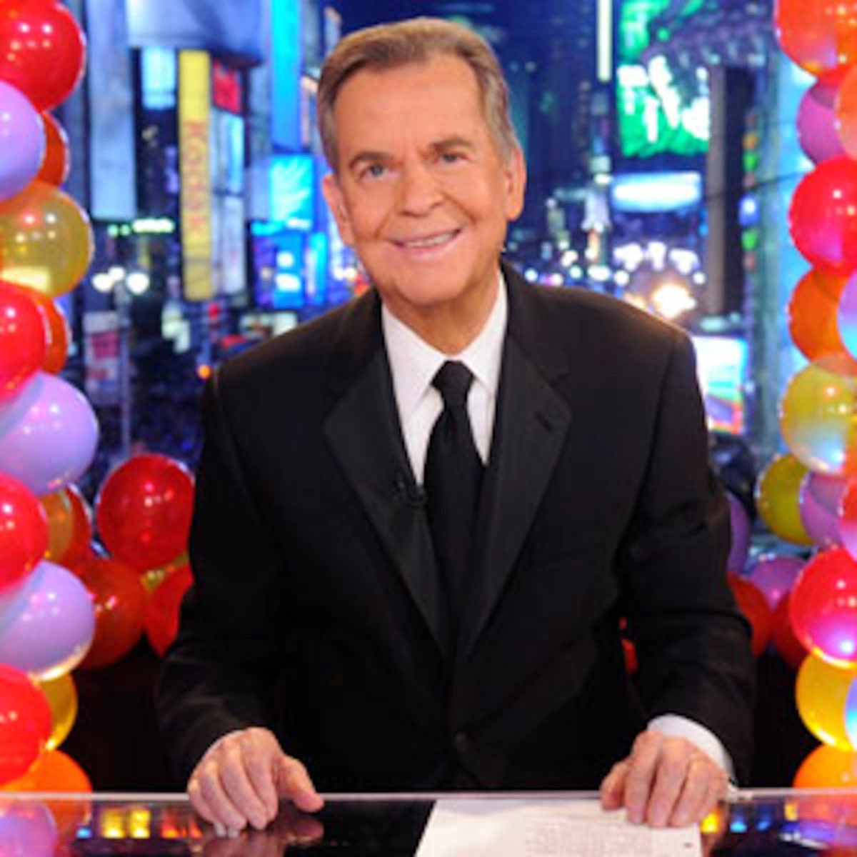 cmikesnyc's tweet photo. @WoodyWindGuy You’re welcome and happy birthday. https://t.co/S6ldURTVN6