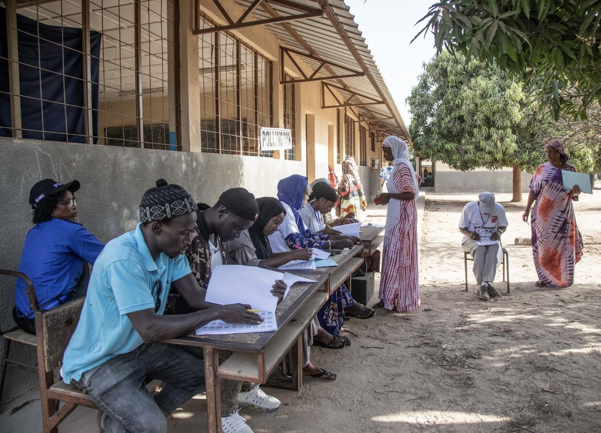 UNDP_TheGambia's tweet image. Have you voted yet? The Local Government Elections 🗳️ are expected to awaken the conscious of the citizens in choosing their leaders for far reaching governance reforms &amp;amp; sustenance of the transformation in The #Gambia.

#AddYourVoice #GambiaDecides