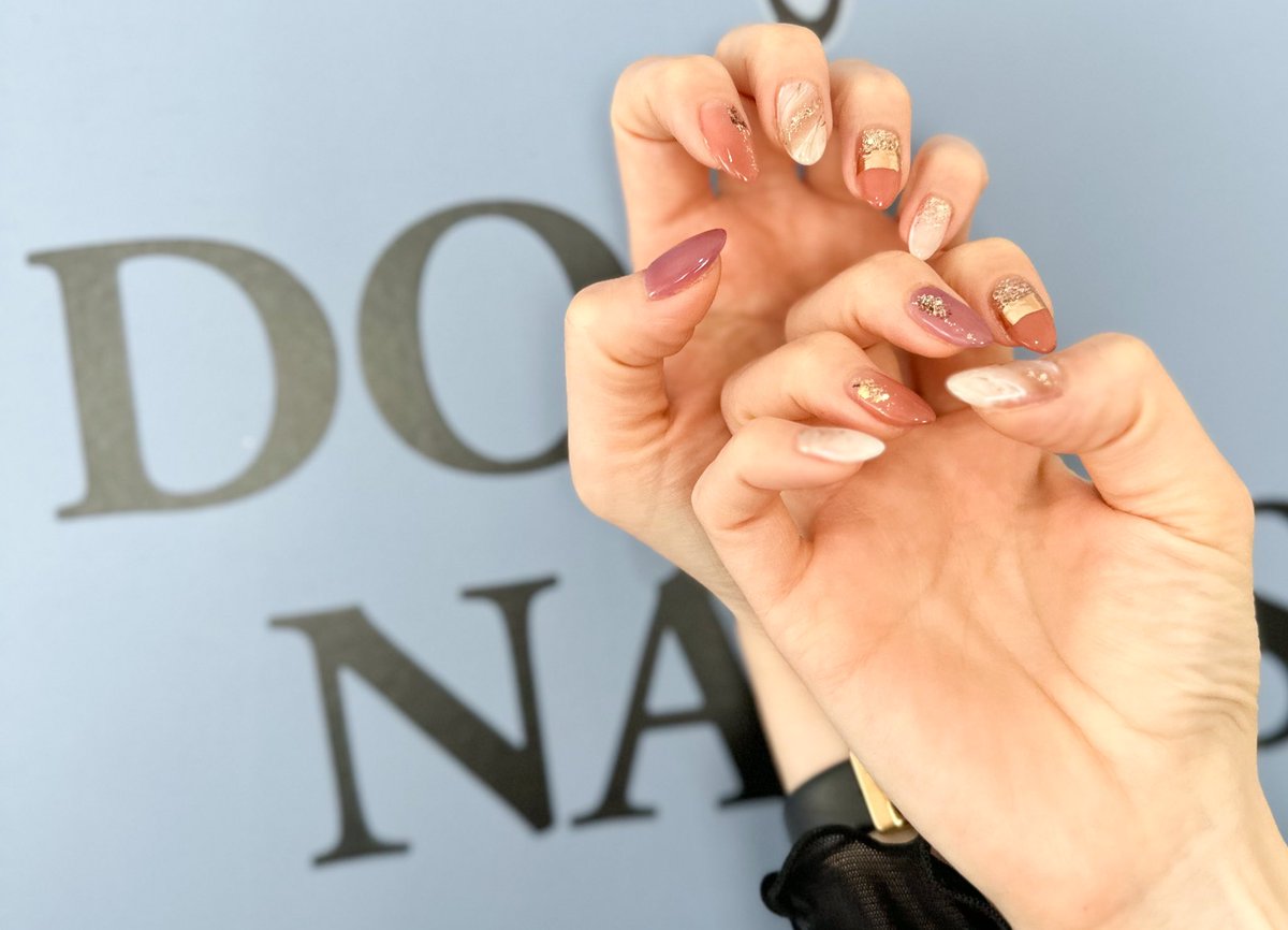 anrich_nail's tweet photo. 美爪ニュアンス💅
サロン選び迷子になって行き着いたサロンはやりたいデザインをすると高すぎて…と少しの不安もありつつご紹介の後押しもあってうちへ来��くれたお客様。付け替え2回目。1本も折れず、前よりお釣りは多め。来てよかった！のお言葉が何より嬉しい🥰
#anrich #自分にあったサロン選び https://t.co/eiJ2XwLzK3