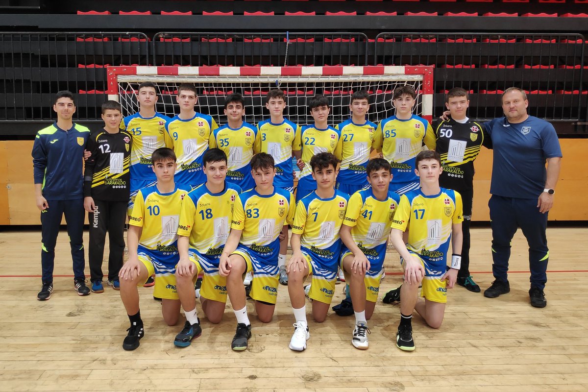 Nuestros cadete A primero e invicto del grupo A en la segunda fase de liga Vasca.
El próximo finde se jugarán el campeonato de Euskadi. A por ello chicos 💪💛💙
#harrobia #cantera #JuntosLoConseguiremos #elkarrekinlortukodugu  #GoazenBaraka #queremosvolver #euskaleskubaloia