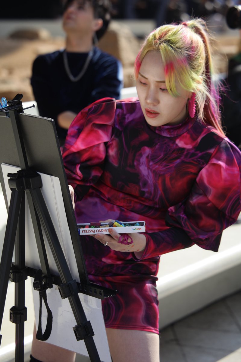 colormong_'s tweet photo. PRE WAVEON이라는 패션팝업/전시/공연을 오픈 때
💖💙아트퍼포먼스 그림체는 이번 행사에 맞게 컬랙션으로 진행됩니다💖💙

패션위크때 하던, 아트 퍼포먼스를 합니다.
아트 버스킹이라는 이름으로요!
저는 ㋃ 16일 1시부터 상주해서 

<4월 13-16 꼴라보 하우스 문래> https://t.co/z2Ots81b4l