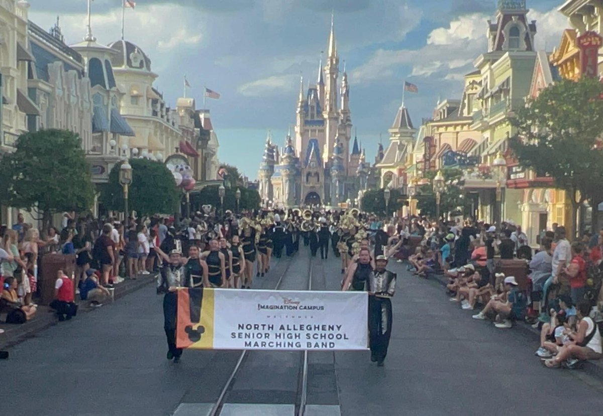 North Allegheny High School Bands tweet media