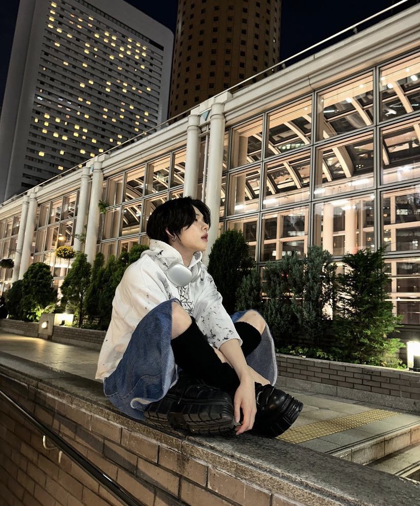 TXT ヨンジュン 聖地 】 📌 大阪駅前第2ビル 付近 （ディアモール大阪