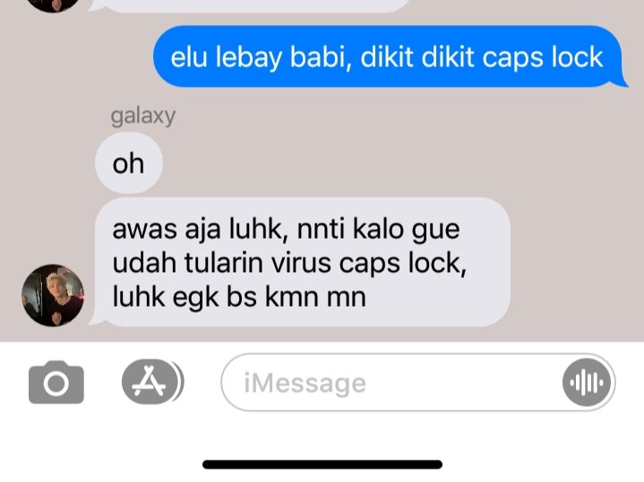 regallsc's tweet photo. 05.
maaf ya di sini ada kesalahan. harusnya “woi zar, gimana caranya ibu lo ngebujuk mama gue?” https://t.co/1pzVgSZb9t