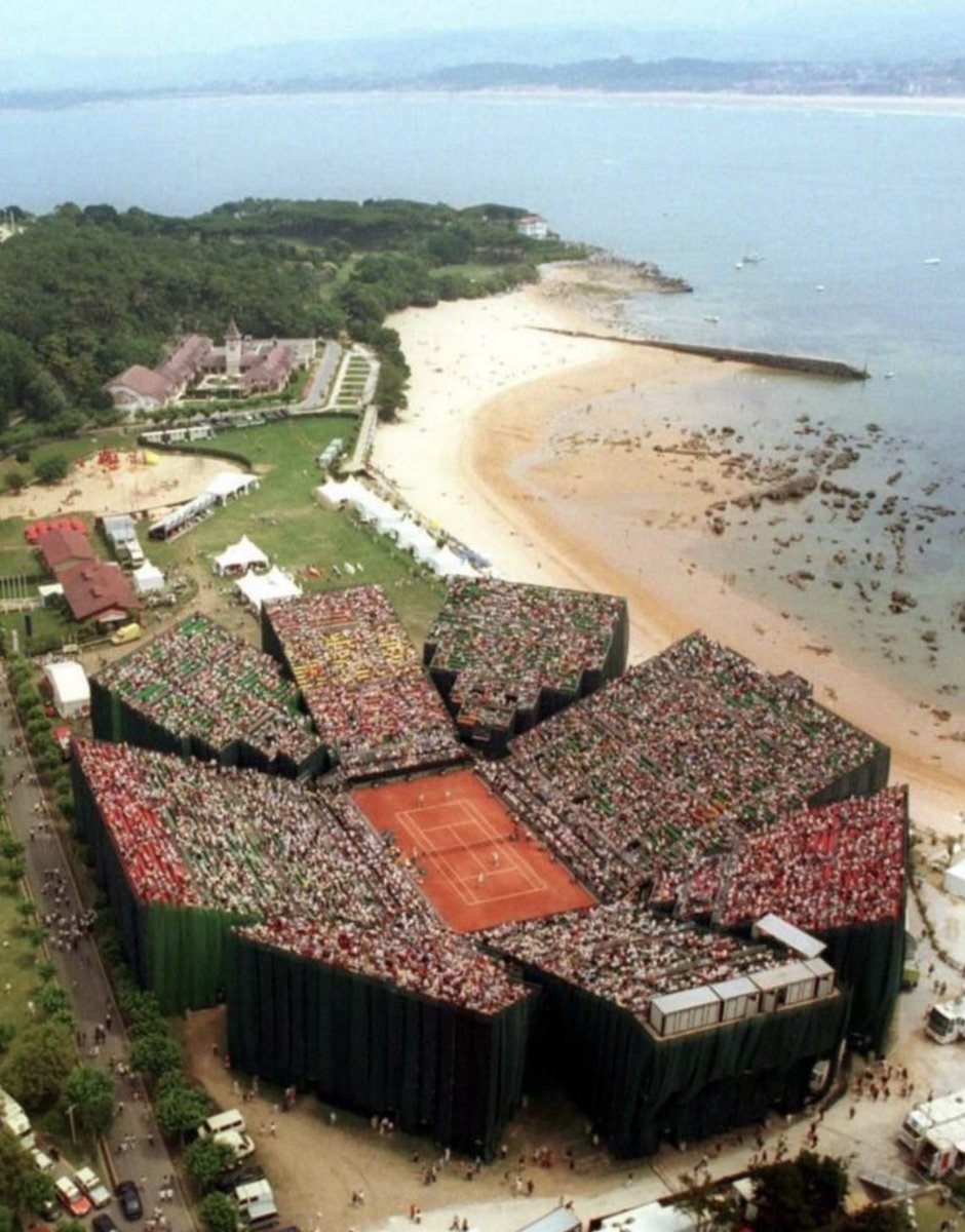 meloccaros's tweet photo. MonteCarlo in questo momento. Grande pubblico, in attesa di Sinner! https://t.co/OiLdhtpl6W