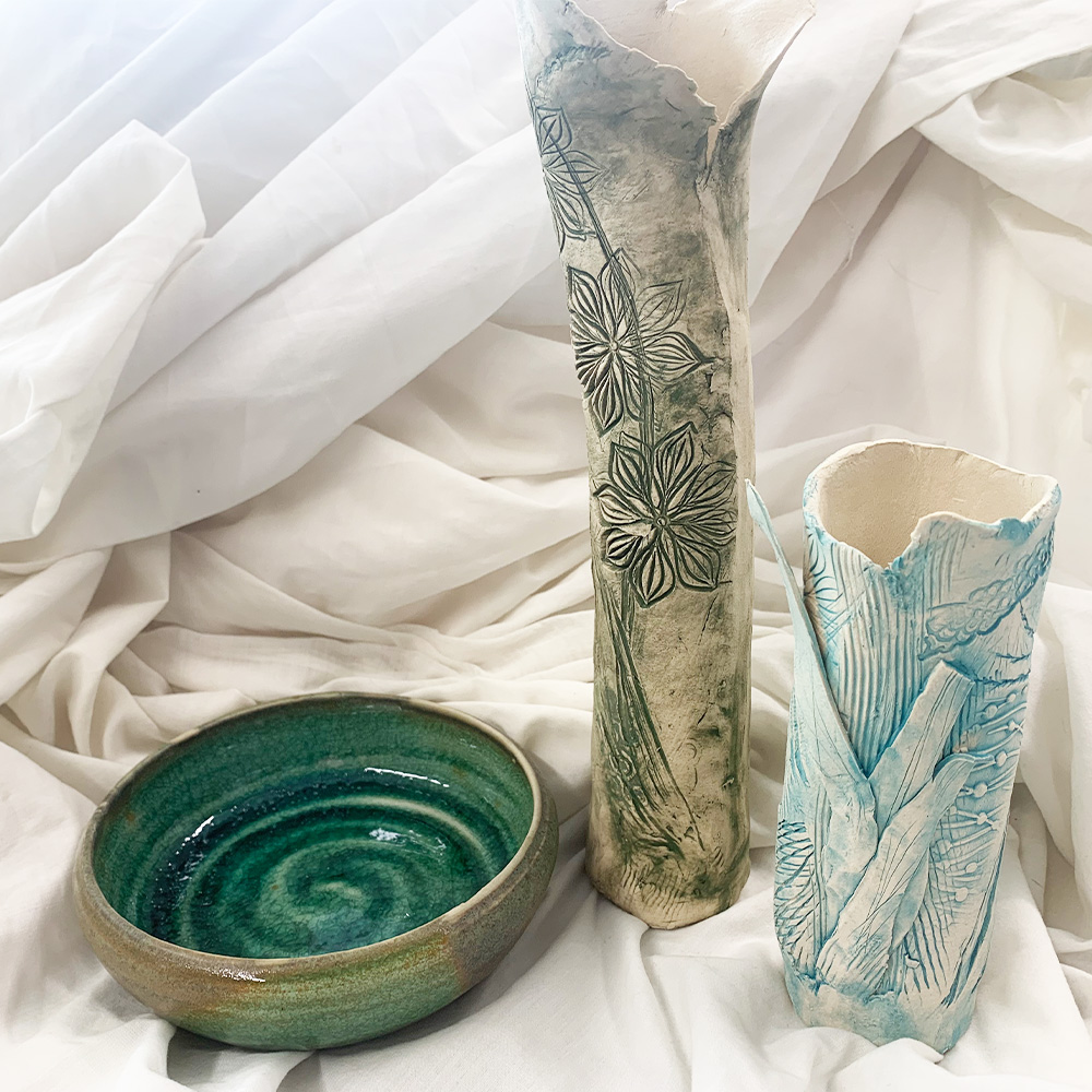 blended_monkey's tweet photo. Kim & Jass enjoyed their "2 Crafts in 1 Day" experience here @blended_monkey ๐ต
Look at their fab piecesโฃ๏ธ
๐1/2 or full-day
๐Gift vouchers
๐ก Accommodation
#potterycambs #potterynorfolk #learntothrow #lovepottery #learnpottery #throwclay #potteryworkshop #localcrafts https://t.co/verVbxEX8L