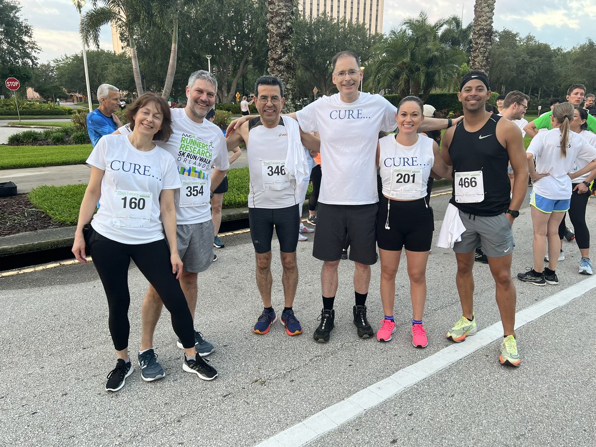 CampKatiee's tweet photo. Happy to share the “before” photos from the #RunnersforResearch5K this morning at #AACR23 with members from #AACRAMC @SWOG @sitcancer @AACR #CuresTogether @AACRFoundation @francescocay @ToniRibas12 @gulleyj1 @MathiasSeviiri https://t.co/JnxZBJcNbY