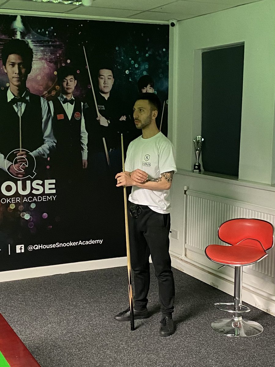 QHouseSnooker's tweet photo. Elliot Slessor practicing with Victor Sarkis before his Game at the Crucible on Tuesday https://t.co/W93tu6MKW3