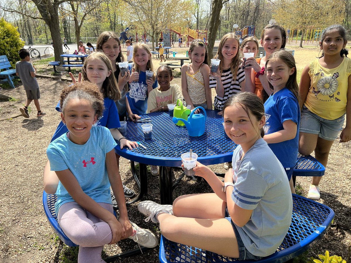 Mrs. Devlin tweet media