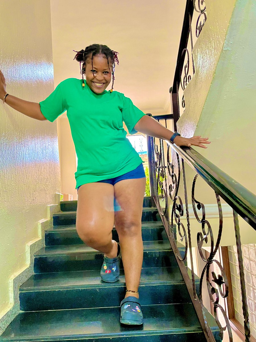 thatweedbhee-on-twitter-others-dey-chop-breakfast-me-i-dey-smoke