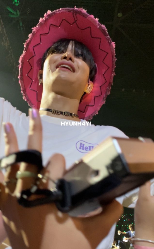 HYUNH4YI's tweet photo. JIHOON STEPPED ON THE BARRICADE IN FRONT OF US AND DIDN’T LEAVE LIKE THIS WAS MY FREAKING VIEW FOR ALMOST A MINUTE?! 😭😭 https://t.co/cV6VhgboBn