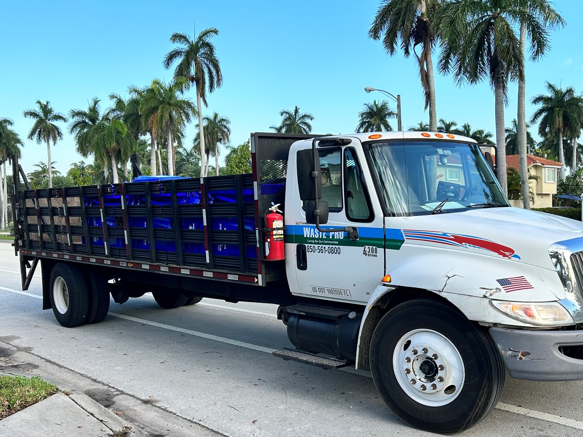 Waste Pro is out this morning delivering replacement grey garbage carts & blue recycling carts in Hollywood that were lost in the flood. If your cart is missing due to the flood you can contact @Waste_Pro_USA and your address will be added to the replacement cart request list.