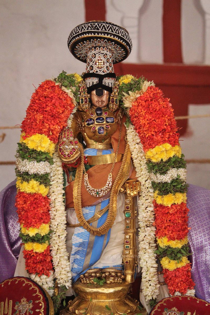 BalajiK73's tweet photo. Namperumal 🙏

Viruppan Thirunaal (chithrai bramothsavam) day-5

Pattu noolkarar asthana mandapam https://t.co/CjSaMAwW0b