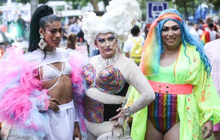 DANTE_eloficial's tweet photo. Sondeo Tuitero 

Se siente identificado por el colectivo LGBTI?

NO: 🔄
SÍ: ♥️ https://t.co/B4azGmLJp6