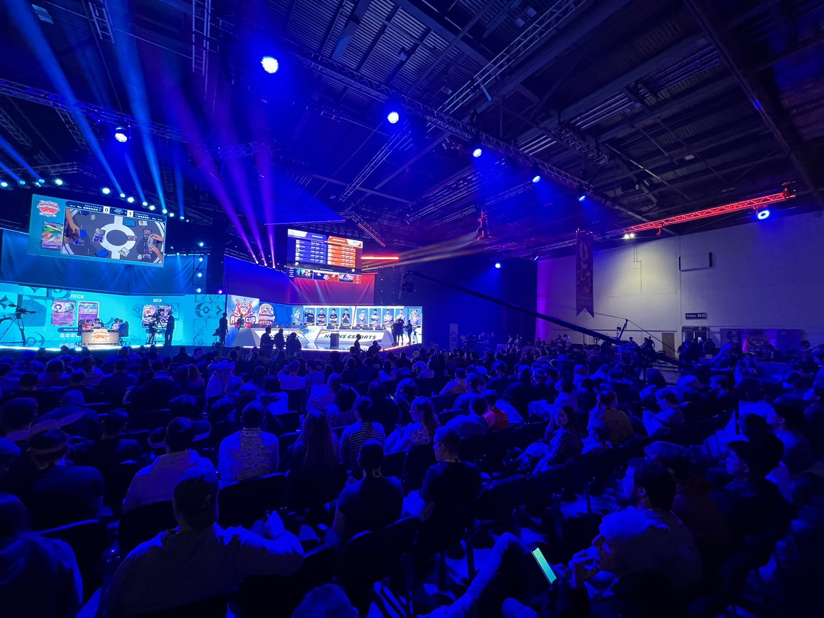 Chris Brown tweet media